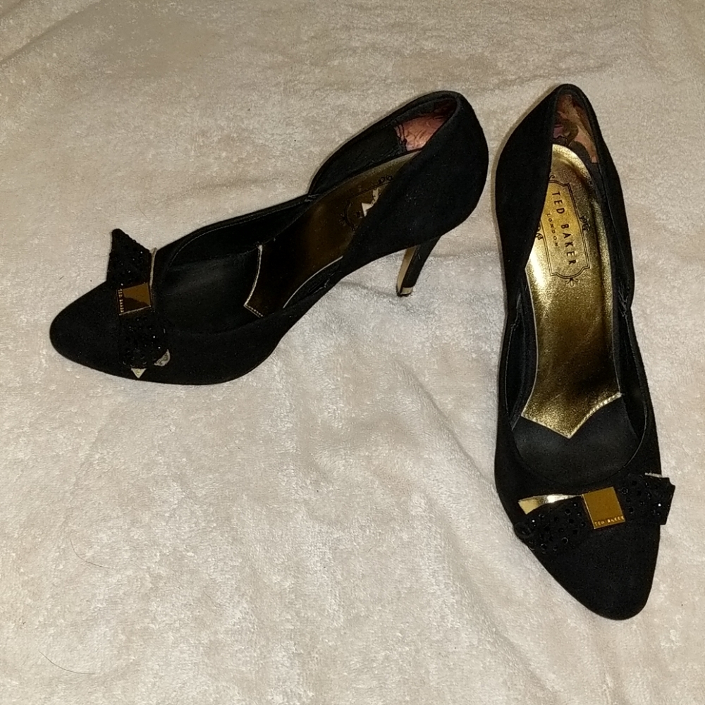 Ted Baker London Suede Heels Gold Accent 39.5